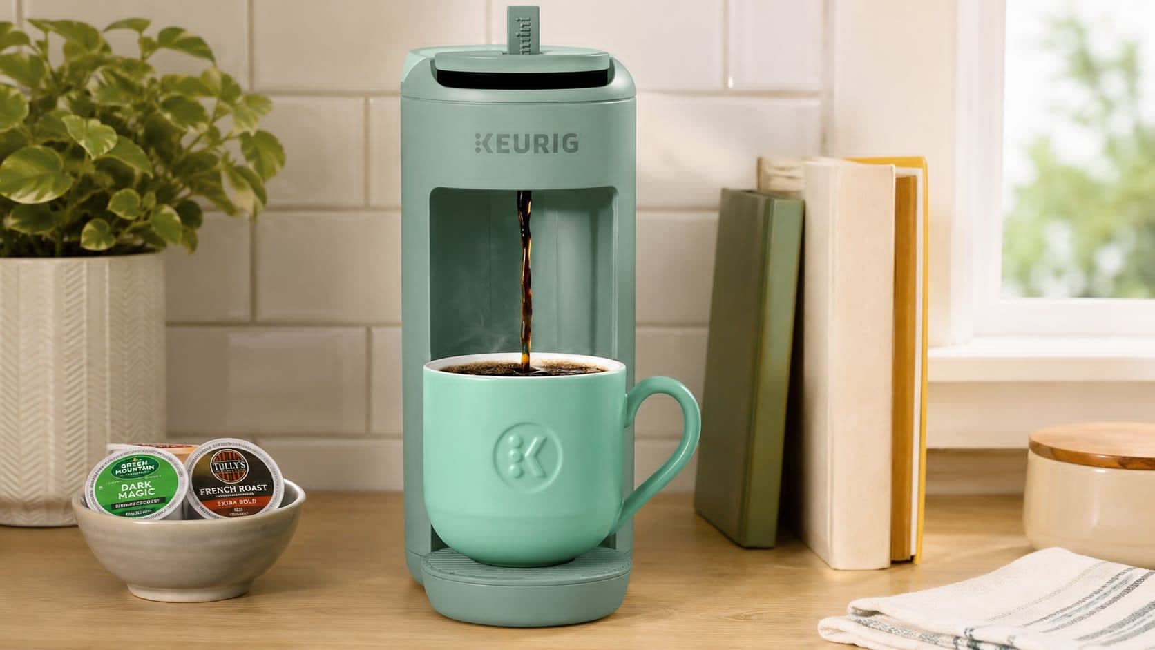 How the Keurig K-Mini Mate Single Serve K-Cup Pod Coffee Maker Saves Counter Space